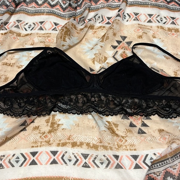 Gilligan & O’Malley Black Sheer Longline Bralette with Gorgeous Lace Size Small - Picture 8 of 10